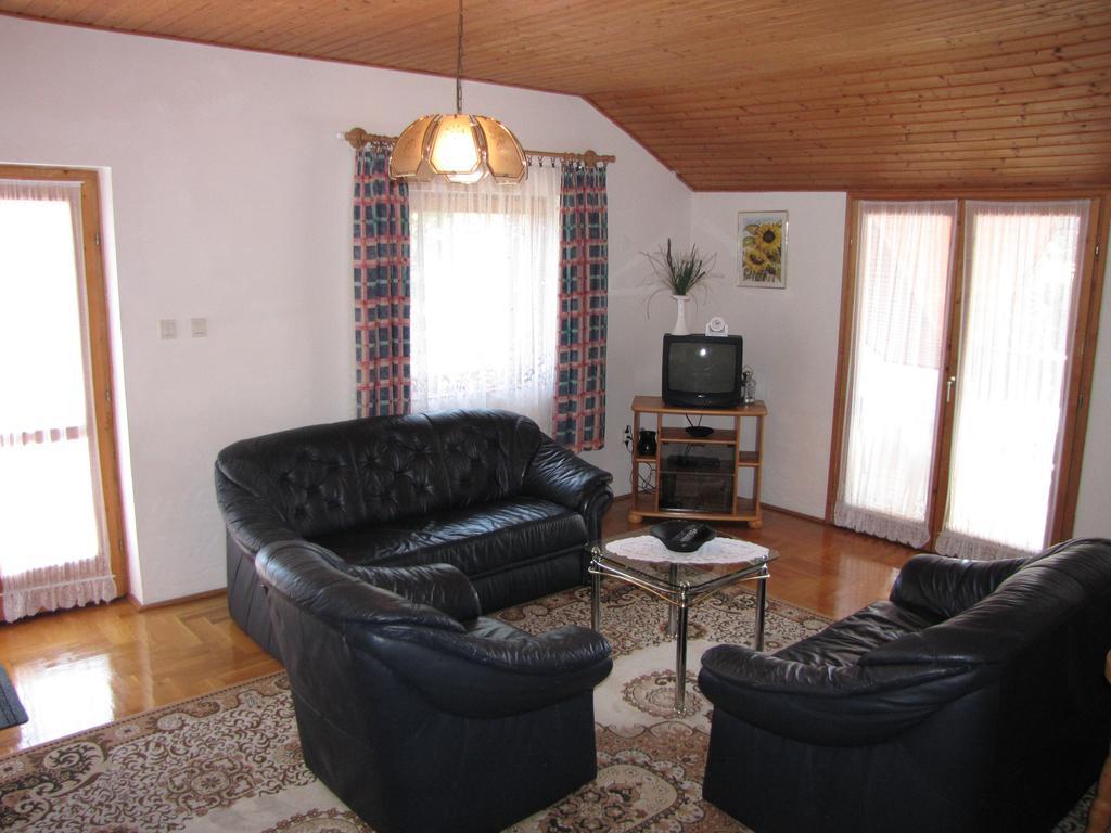 Schmidt Apartment Balatonfenyves Camera foto